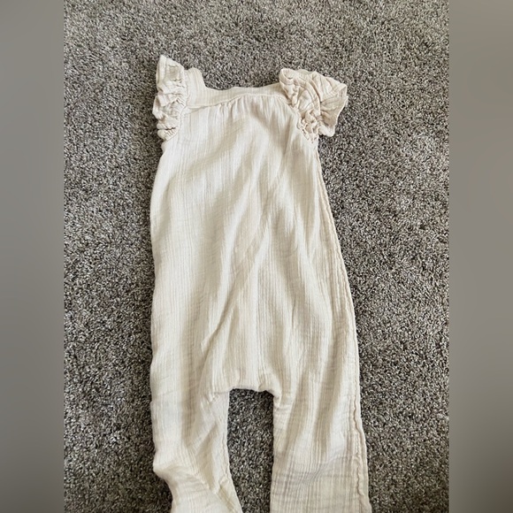 Cotton Ruffle Jumpsuit - Picture 2 of 5